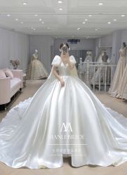 -MANLI BRIDAL婚纱