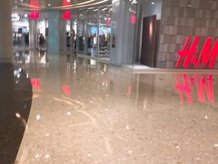 -H&M(华润万象城店)