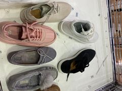 -UGG(燕莎奥特莱斯购物中心店)
