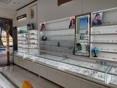 -精视达眼镜•专业儿童配镜中心(学府大道店)