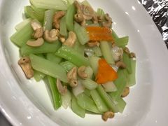 百合腰果炒西芹-紫圆 · 雅宴高级餐厅(杭州东站店)