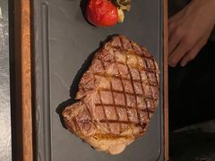 -恰餐厅及酒吧 CHAR Bar & Grill (北京丽都皇冠假日店)