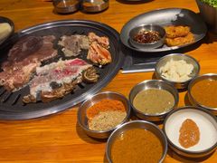 -那胡同里的小烤肉馆(开发区万达店)