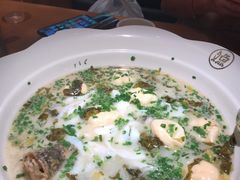 -江渔儿酸菜鱼(映月湖环宇城店)