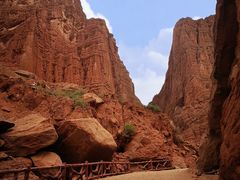 -天山神秘大峡谷