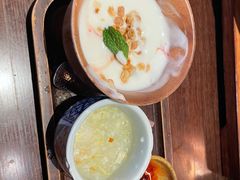 -银米·云南传统过桥米线(双廊黑金冠店)