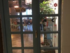 门面-共舞时光猫咖·狗咖(新街口店)