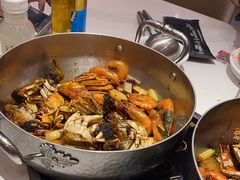-七欣天香辣蟹火锅(闵行浦江欢乐颂店)