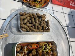 -喜悦小串丹东小黄牛海鲜烧烤大排档(民主广场店)