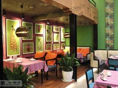 -香巴拉云南餐厅(华莱坞店)