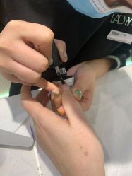 -悦指间美甲美睫