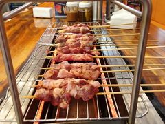 -哈尔滨小酒馆·鲜肉现穿自助烧烤(康新花园店)