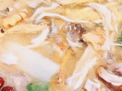 -尚品牛味汤锅火锅(康定总店)