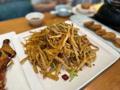 -莲餐厅·湖北菜·潜江小龙虾店(愚园路店)