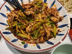 -黄记煌三汁焖锅(新佳丽江汉路店)