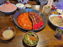 -萍姐火锅·公路夜市(武汉首店)