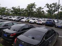 -王府井奥莱临潼小镇(临潼店)