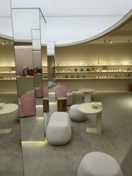 -SALON DE VANHADA