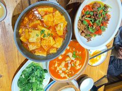 -老滇山寨•云南特色菜•地方菜•民族风情歌舞表演(金碧店)