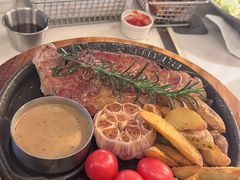 -拉拉伯爵西餐厅(青田店)