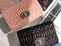 -MIU MIU(海信广场店)