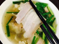 -金卯白肉罩火烧