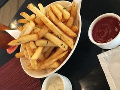 -WOLFGANG PUCK KITCHEN & BAR(迪士尼小镇店)