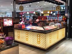 面包甜点陈列柜-美珍香(东方宝泰店)