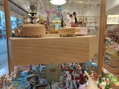 -猫的天空之城概念书店(杭州南宋御街店)