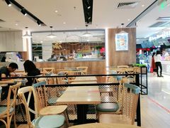 大堂-满记甜品(巴黎春天宝山店)