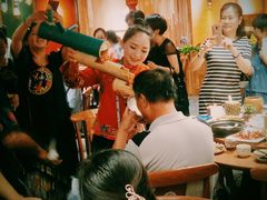 -老滇山寨•云南特色菜•地方菜•民族风情歌舞表演(金碧店)