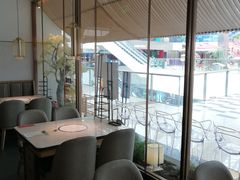 -左庭右院鲜牛肉火锅(浦江欢乐颂店)