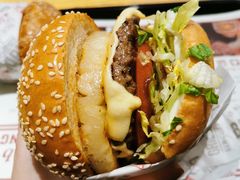 -The Habit Burger Grill 哈比特汉堡(爱琴海店)