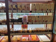 面包甜点陈列柜-红宝石·鲜奶小方(长阳店)