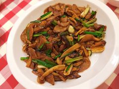 橄榄油炒三种蘑菇-西贝(上海中心店)