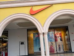 -首创奥特莱斯(西安店)