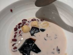 -RUXU入续糖水铺与包(卓悦中心店)