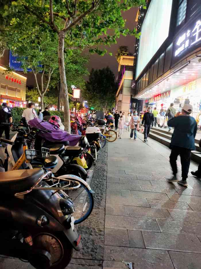 龙翔服饰城-"杭州城里耳熟能详的购物商城,价格实惠,质.