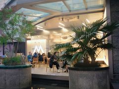 -M Stand(上海人民广场来福士店)