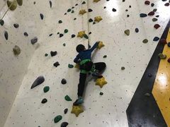 -问山MountQuest攀岩馆