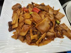 酸笋炒牛肉-美极鲜食坊(宝安南路店)