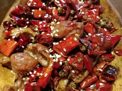干煸肥肠-春常在云南私房菜