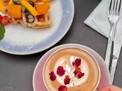 玫瑰拿铁-ommo cafe(半岛城邦店)