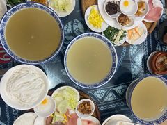 -桥香园云南过桥米线(金马碧鸡店)