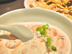 -大头虾越式风味餐厅(光明广场店)