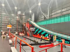 -极限PLAY运动娱乐新世界·团建派对潮玩休闲馆·室内蹦极高空游乐园