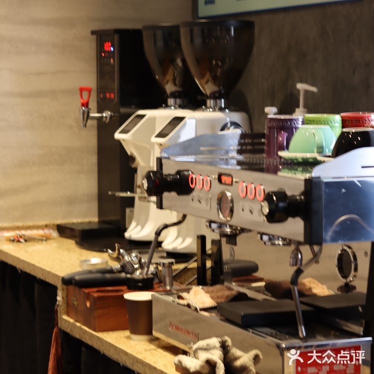 大连新店｜居民区里的小资田园咖啡馆