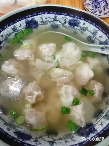 庆兴的是老板还是卖的良心饭,馅里肉肉很多。价廉物美