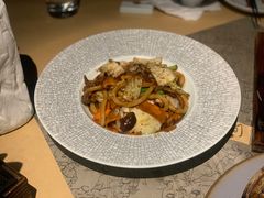 -穹六人间 people 6(岳阳路店)