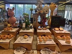 -大中华希尔顿酒店-念自助餐·嗨啤·小龙虾